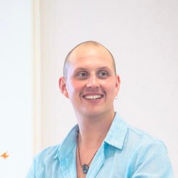 Porträt von Simon Scheubeck